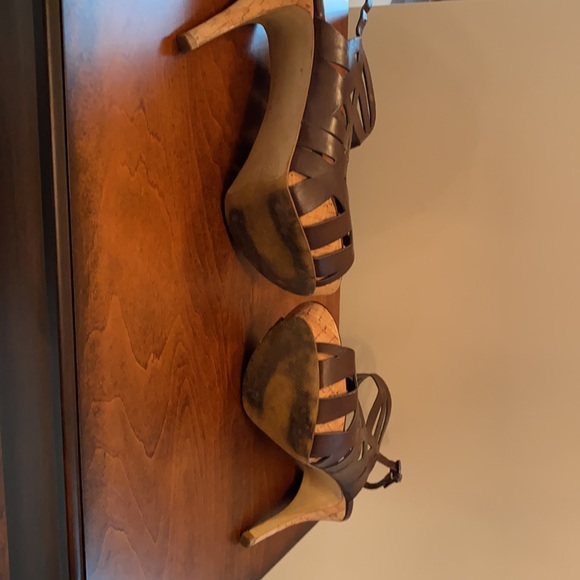 Marc Fisher platform pumps - Picture 4 of 5